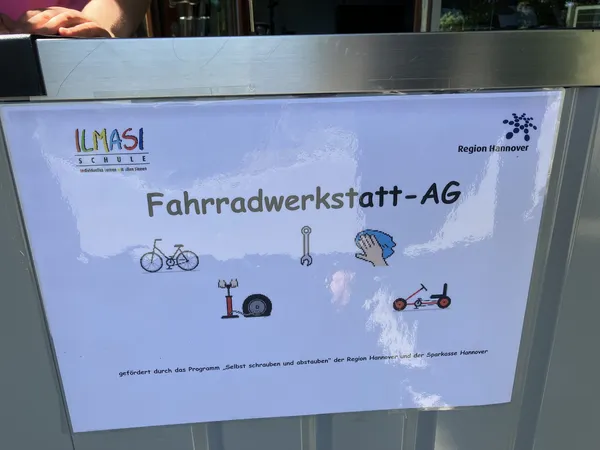 Aktionsschild der Faghrradwerkstatt-AG